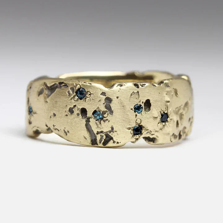 Radiance - Bague élégante en pierre bleue pour un éclat horizon