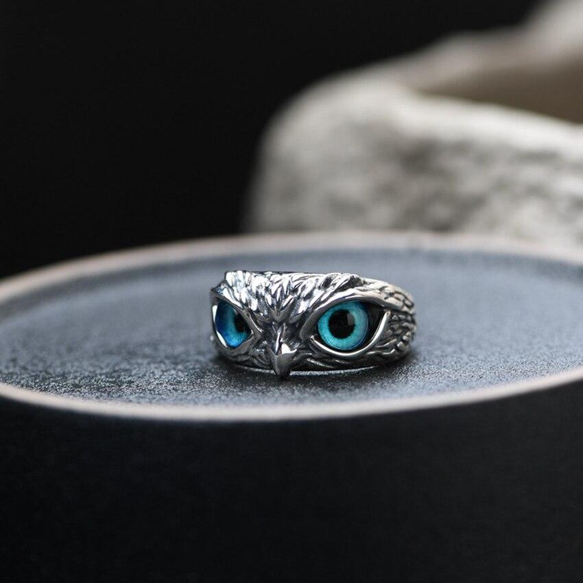 Bague en argent réglable rapidement avec opale et chouette pour un look élégant