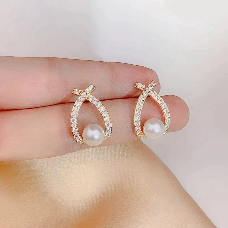 Boucles d'oreilles élégantes ornées de perles et de paillettes pour un look chic et sophistiqué