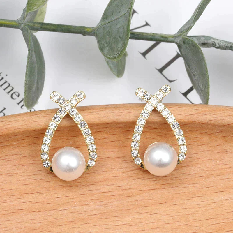 Boucles d'oreilles élégantes ornées de perles et de paillettes pour un look chic et sophistiqué