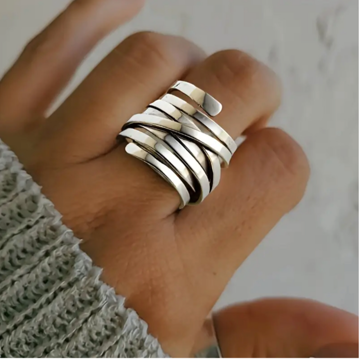 Bliss - Elegant vintage multi-layered silver ring