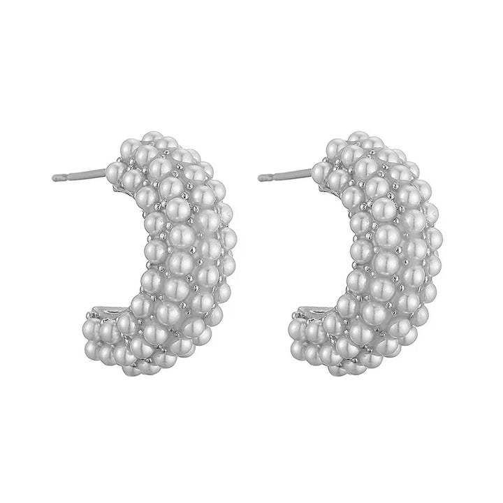Boucles d'oreilles élégantes classiques en perles pour un look intemporel