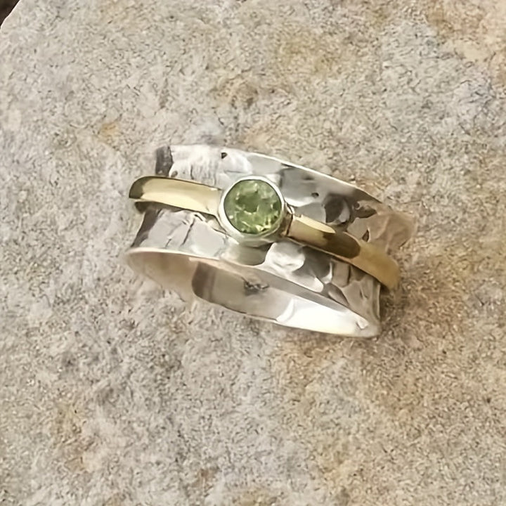 Bague élégante en zirconium vert pour un style sophistiqué