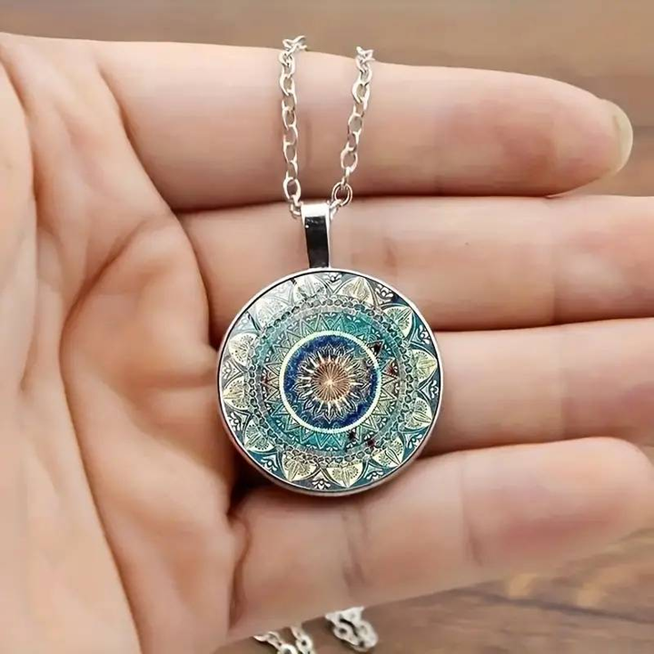 Collier vintage mandala rond bleu élégant pour un style unique