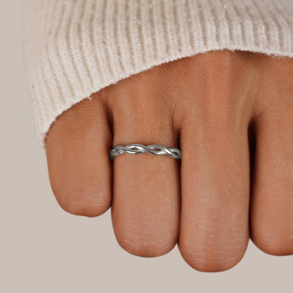 Bague tournante en argent 18 carats avec symbole Infini – Élégance et style inégalés