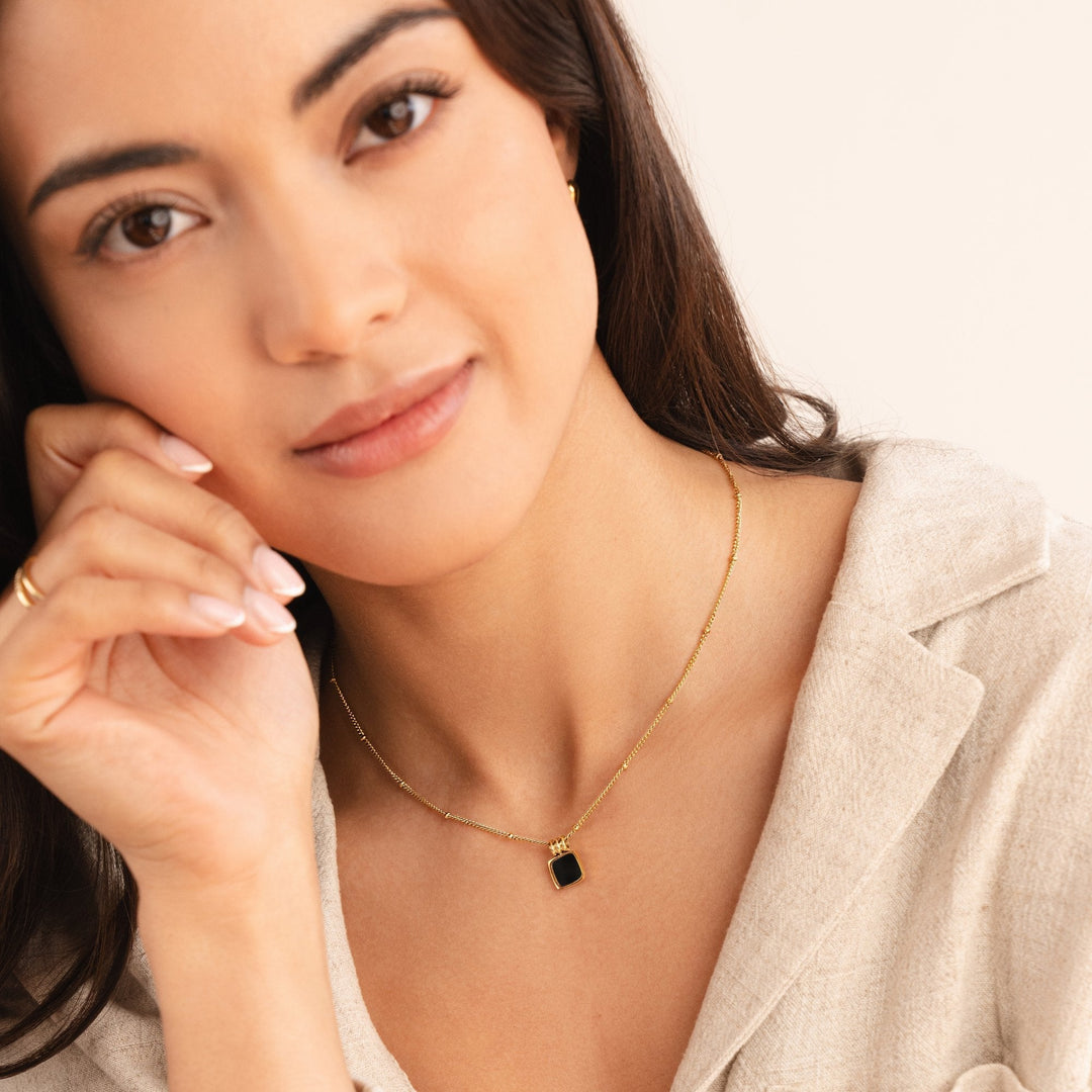 Collier chic de minuit