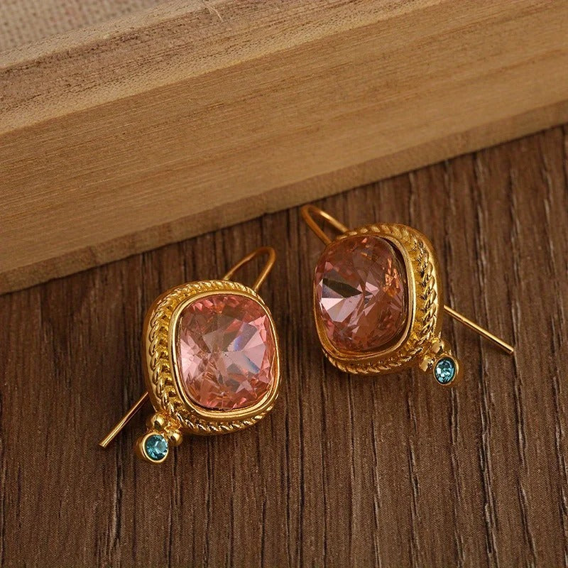 Boucles d'oreilles classiques Railey élégantes pour votre look sophistiqué