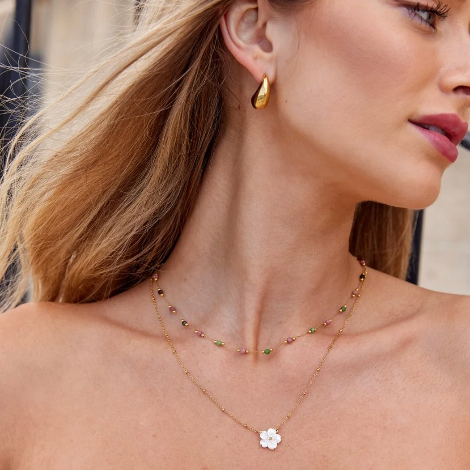 Collier de pétales de grandeur